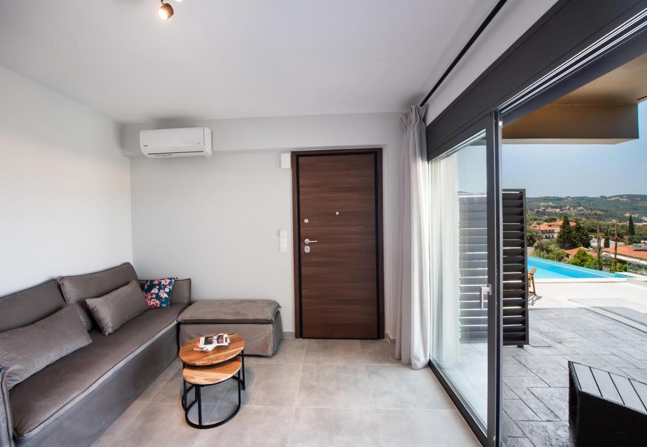 Amaryllis Luxury Apartment Nikiana
