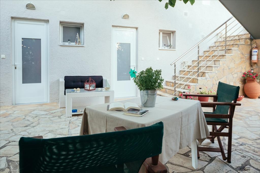 Dimitra Apartment