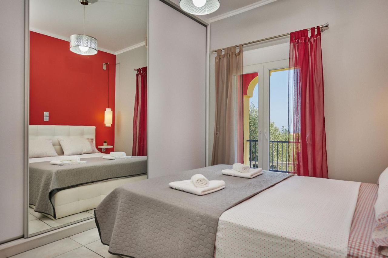 P Koklas Apartment *
