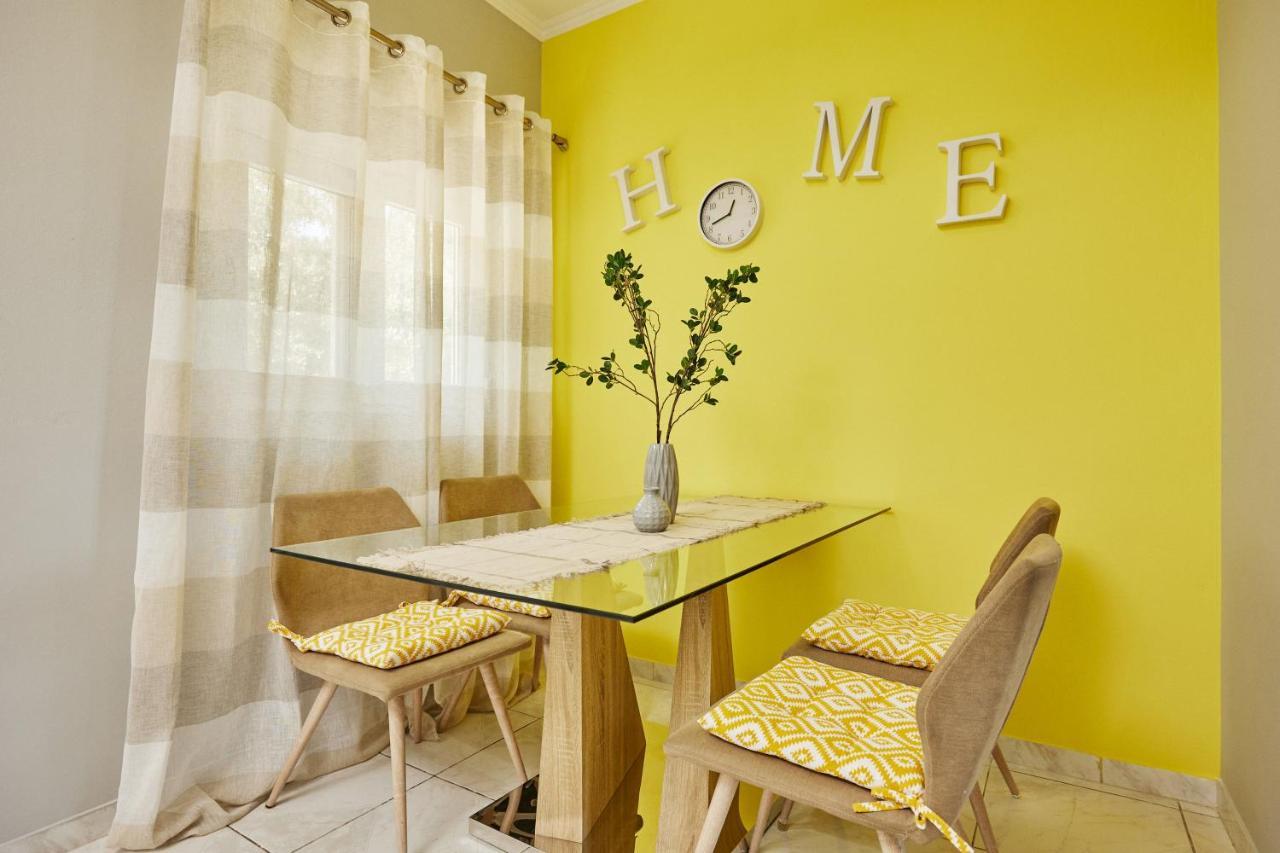 P Koklas Apartment *