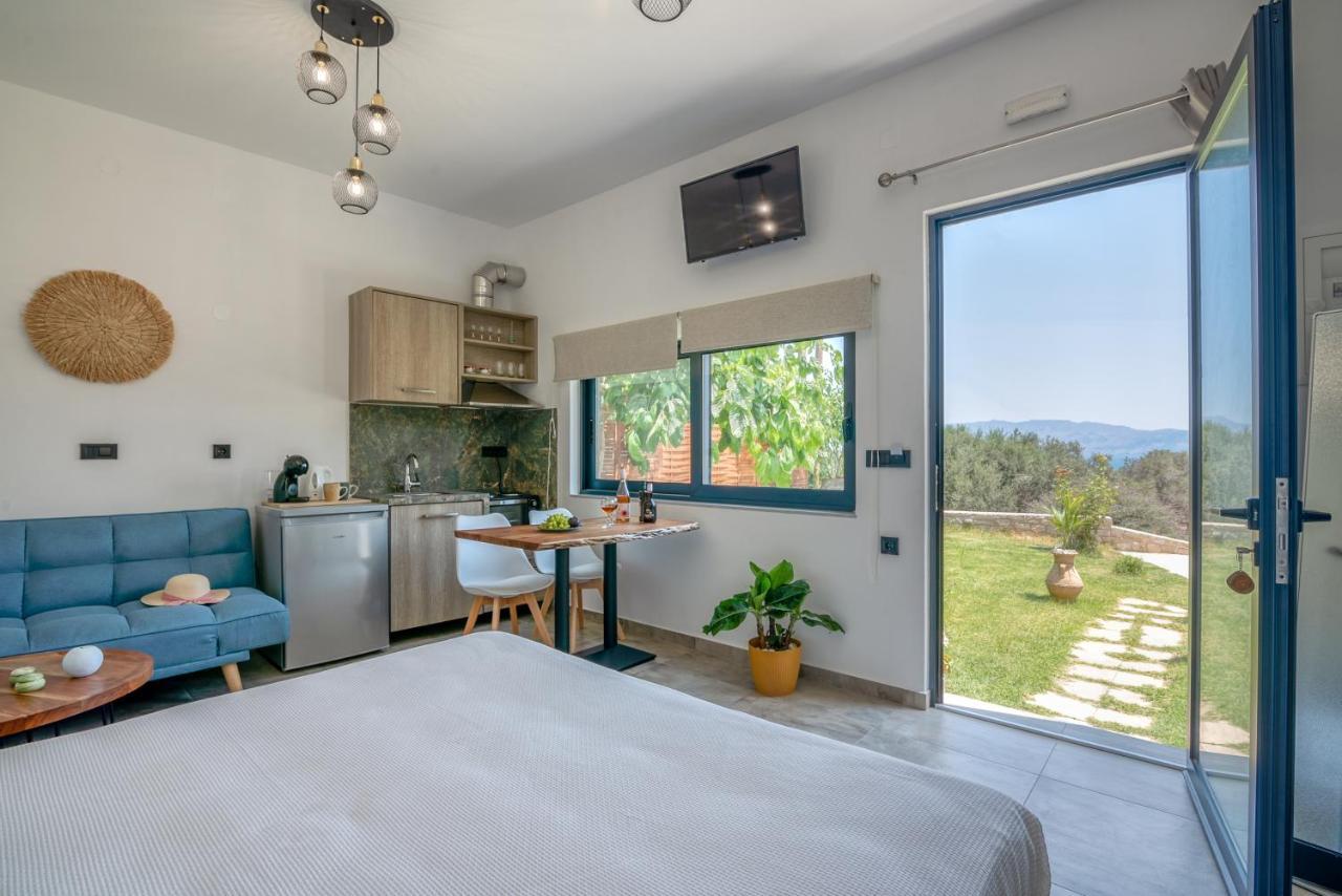 Cavos Luxury Apartment