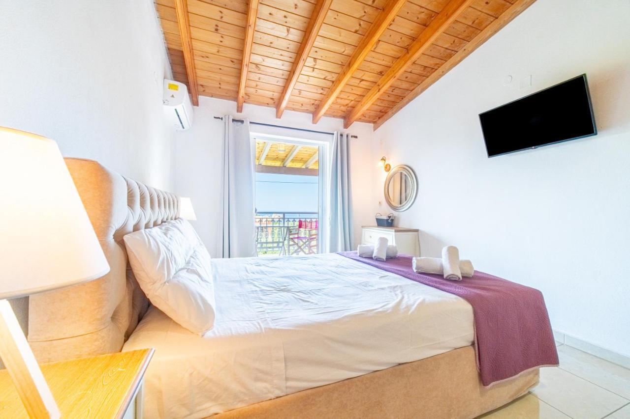 Arianna Deluxe 20 Apartment Paleokastritsa