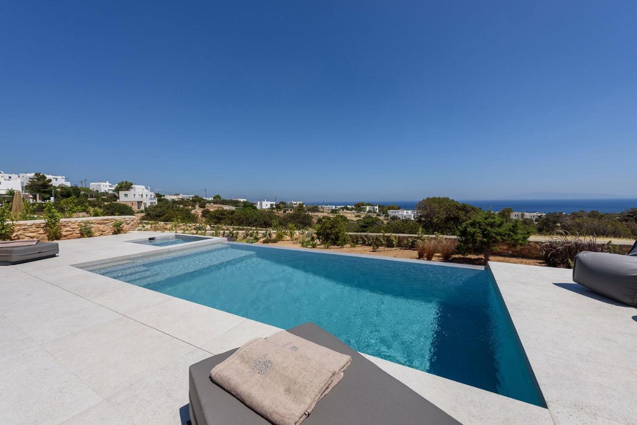 Villa Solevara - Luxury With Infinity Pool, Jacuzzi, Cinema & Luxury Amenities Aspro Chorio
