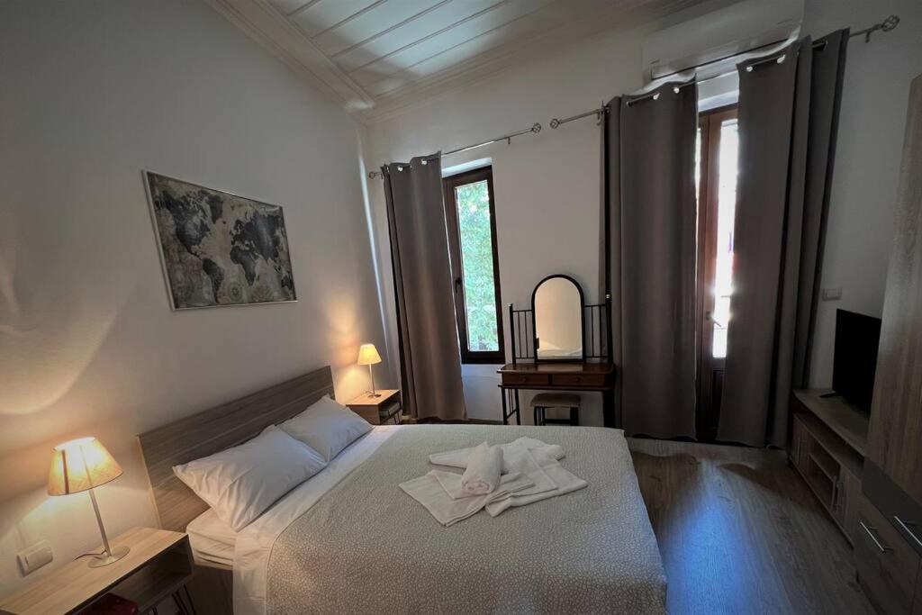 Holiday home Madame Parisienne Nafpaktos