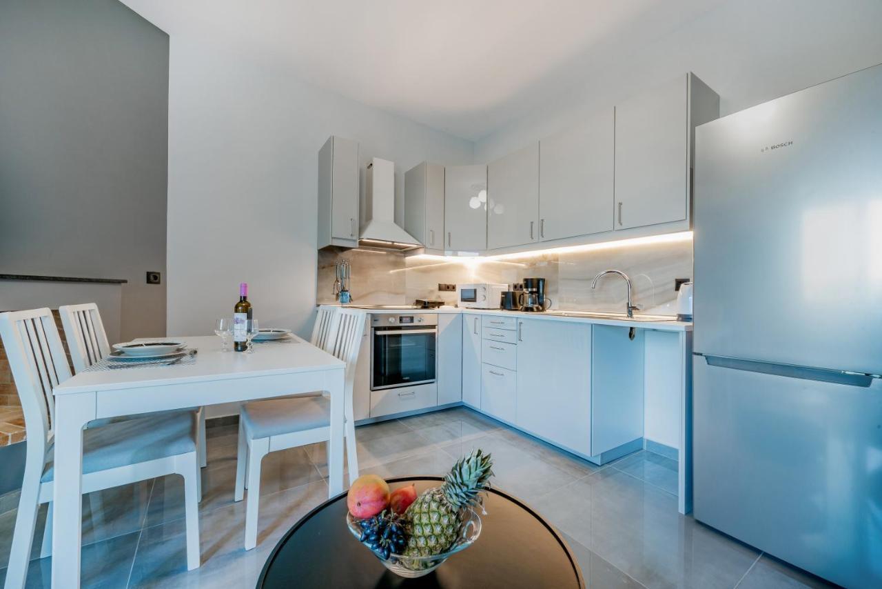 Iliada Luxury Sea View Apartment