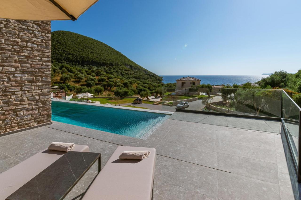 Aparthotel The View Sofas Coastal Retreat *