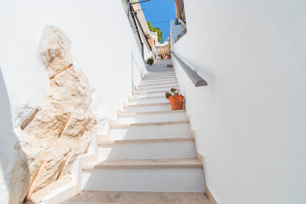 Ioanna * Symi