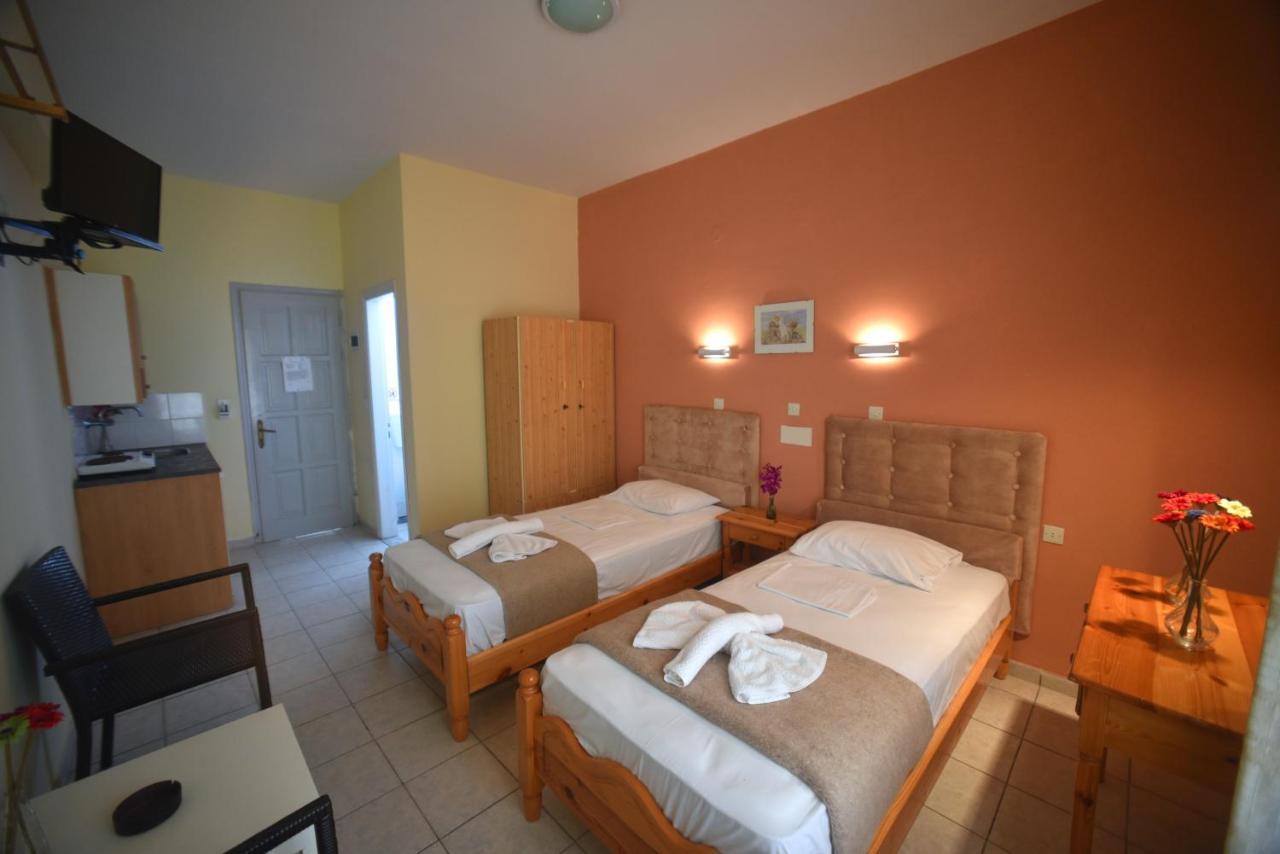 Bay & Apartment Anaxos