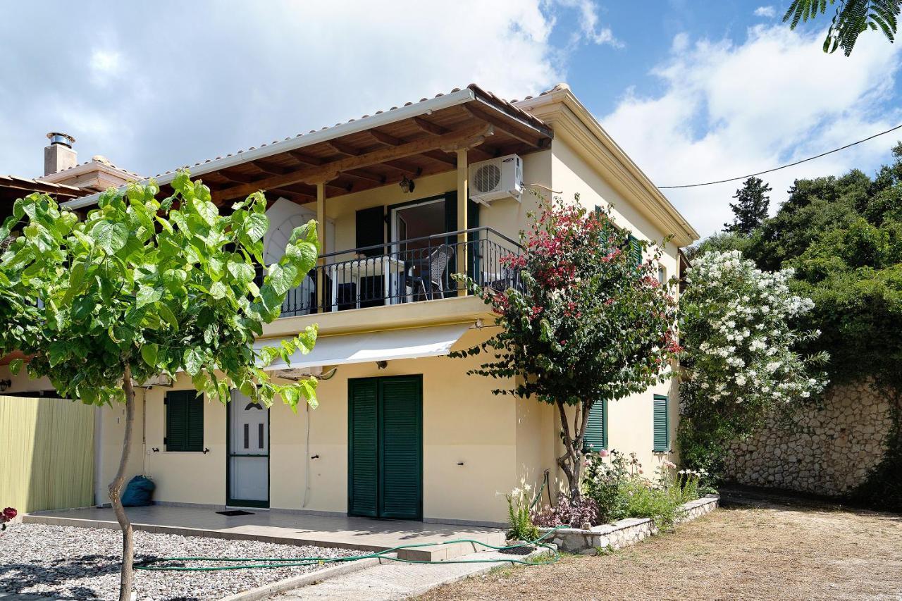 Vardia A Apartment *