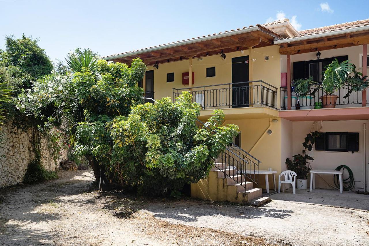 Apartment Vardia A Mikros Gialos