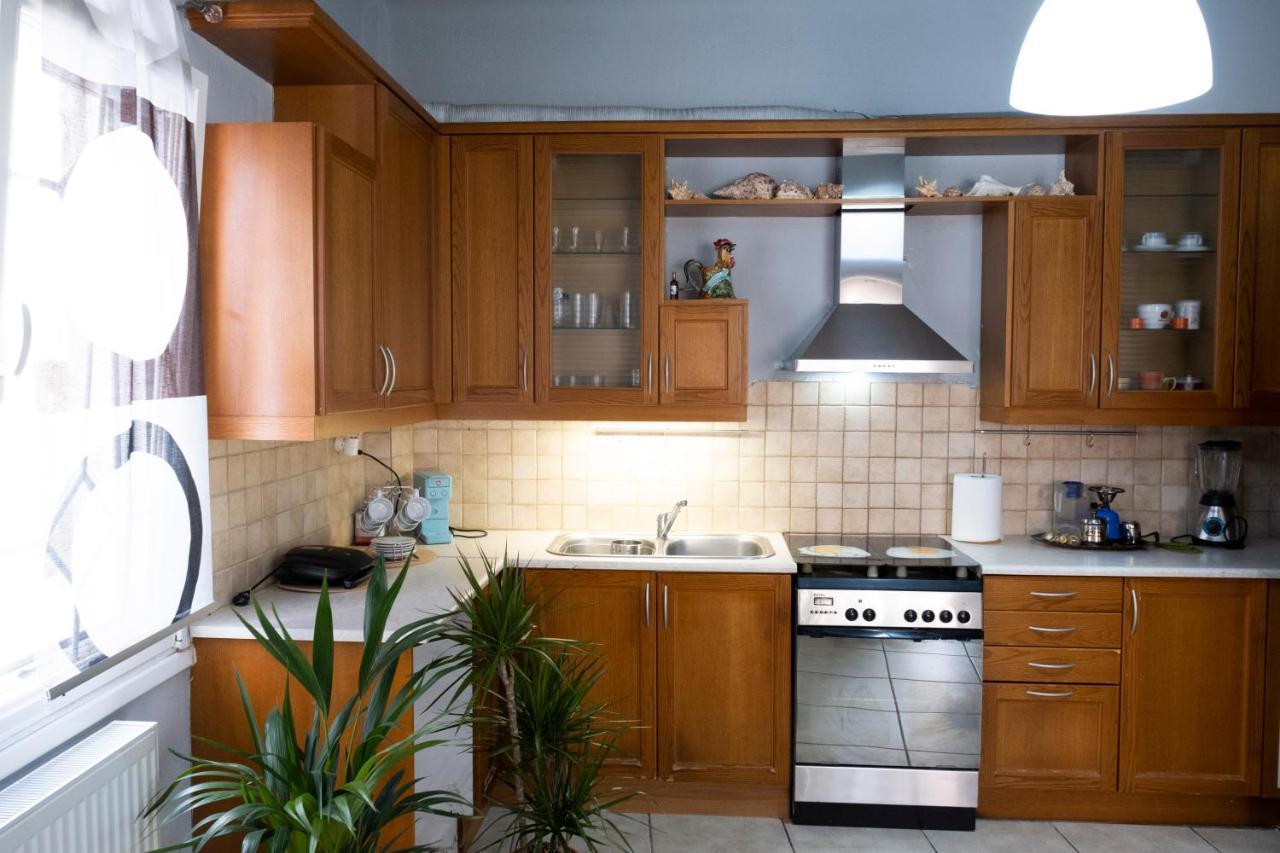 Apartment House 8