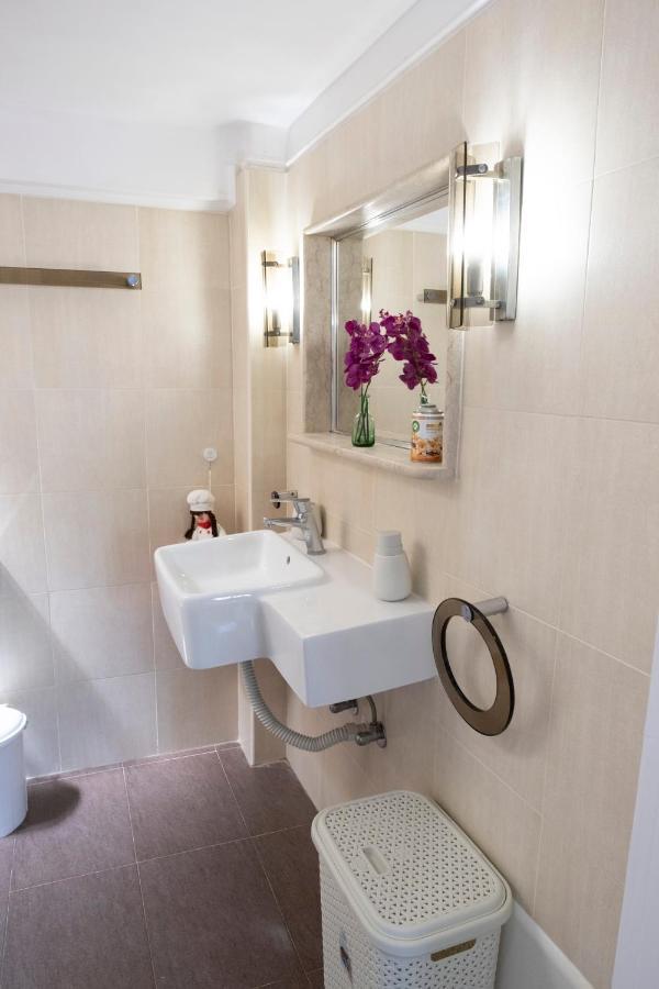 Apartment House 8 Ermoupoli