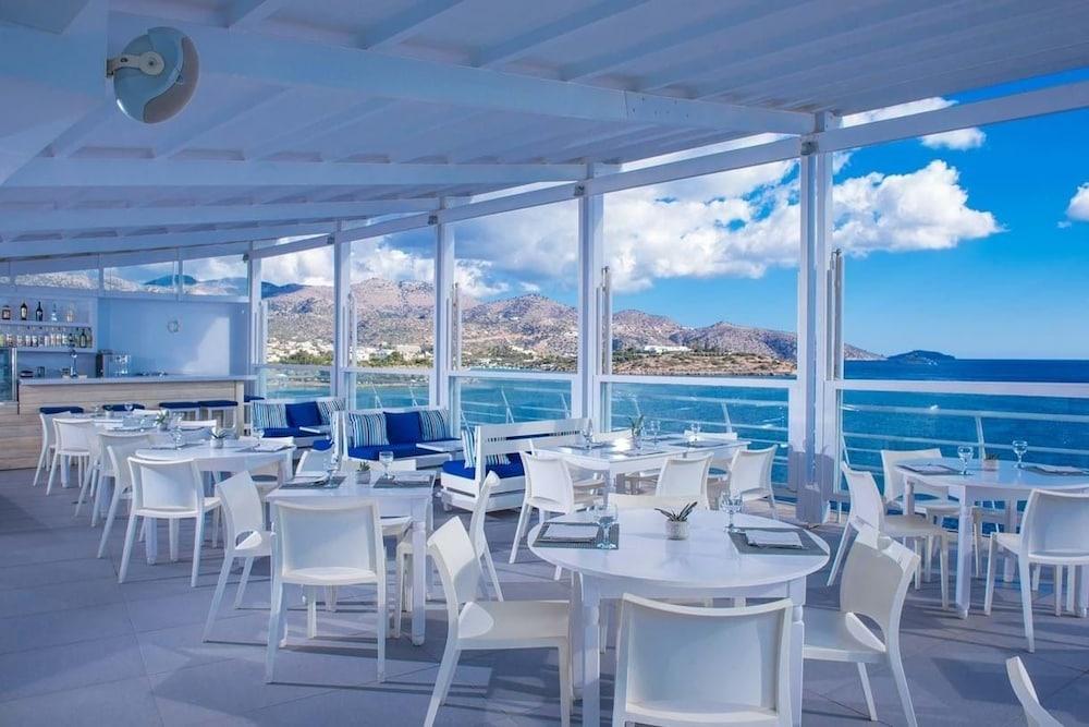 Hotel Niko Seaside Mgallery (adults Only) 5*