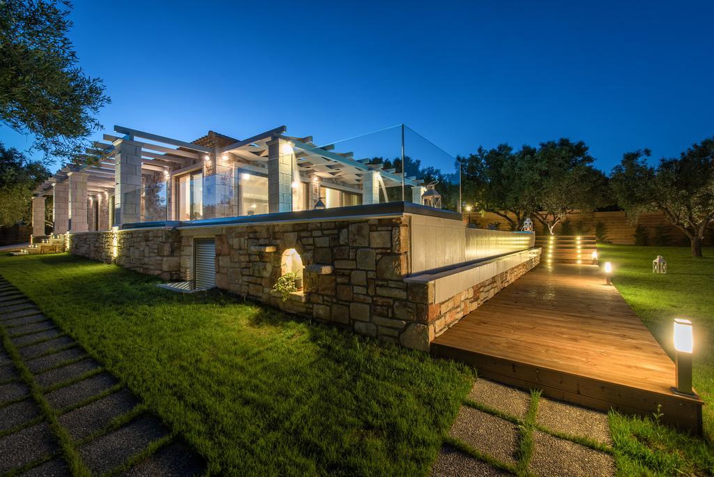 Villa Avra Luxury & *