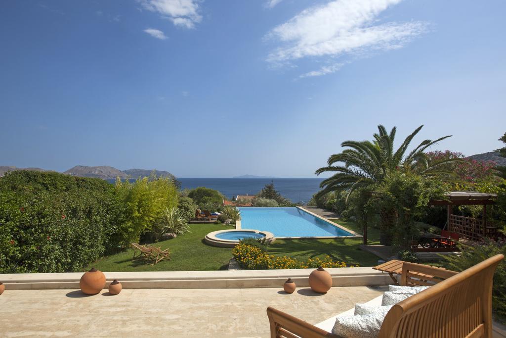 Valli Villa Anavyssos