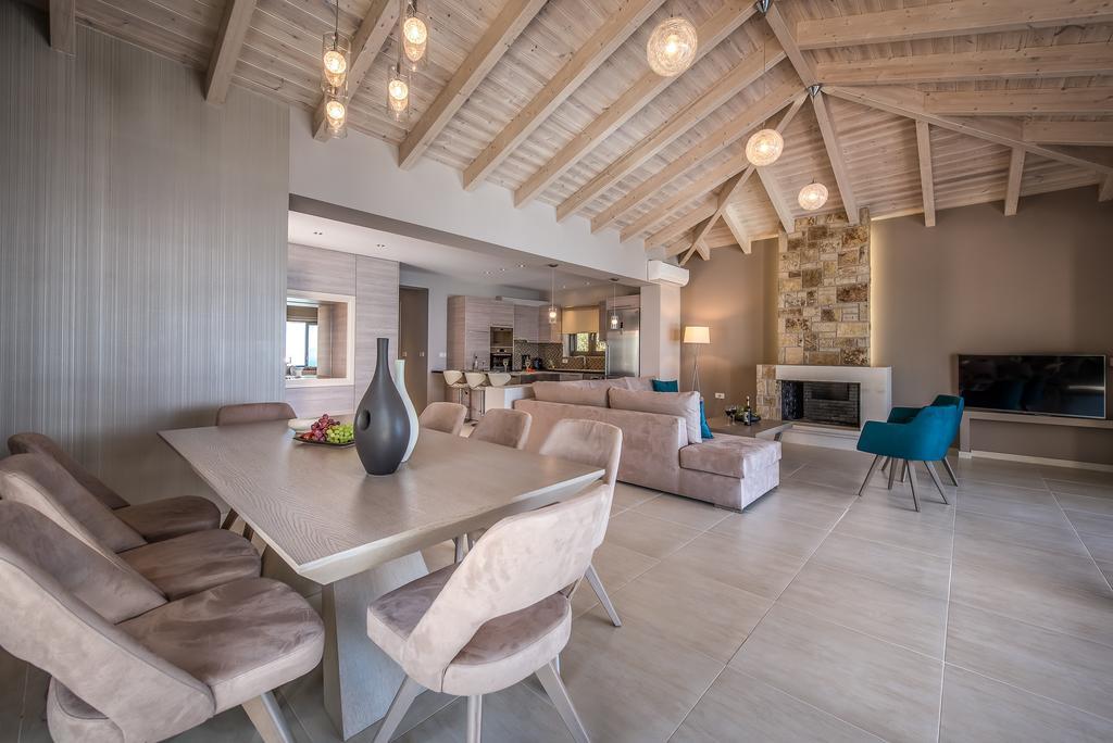 Villa Avra Luxury & *