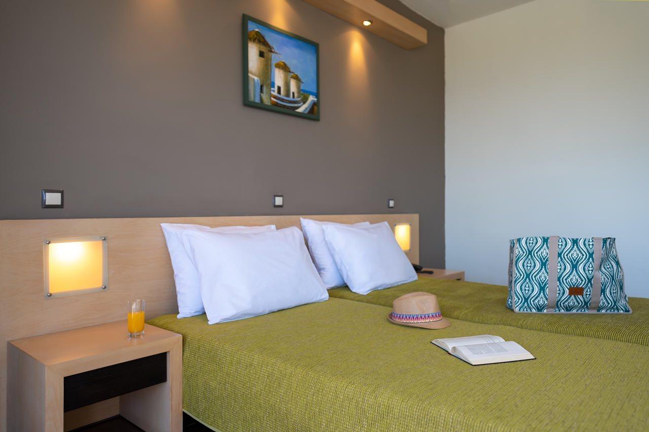 Cathrin Resort 4*