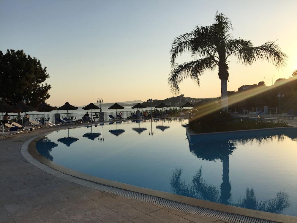 Hotel Golden Sun 3*