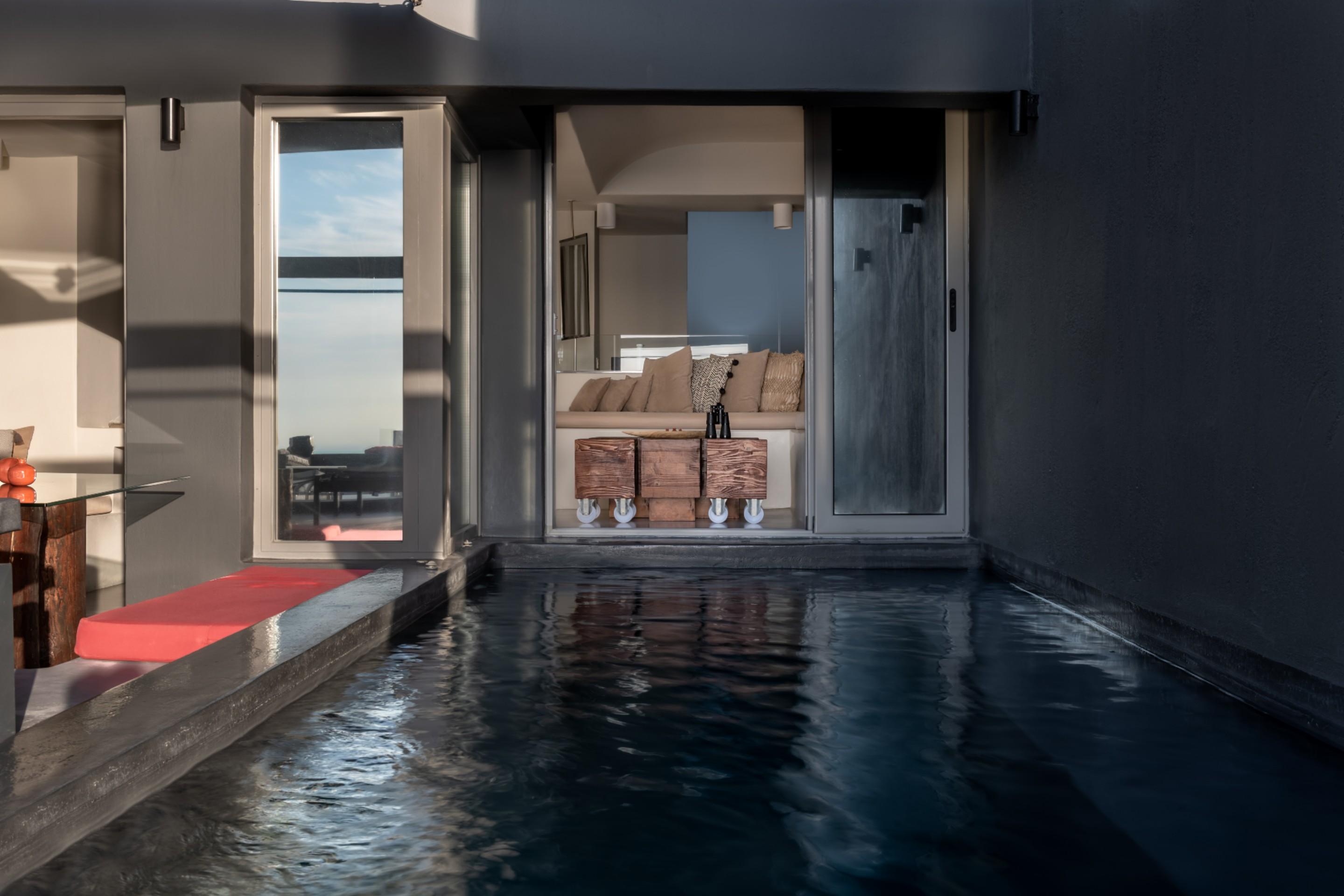 Resort West East