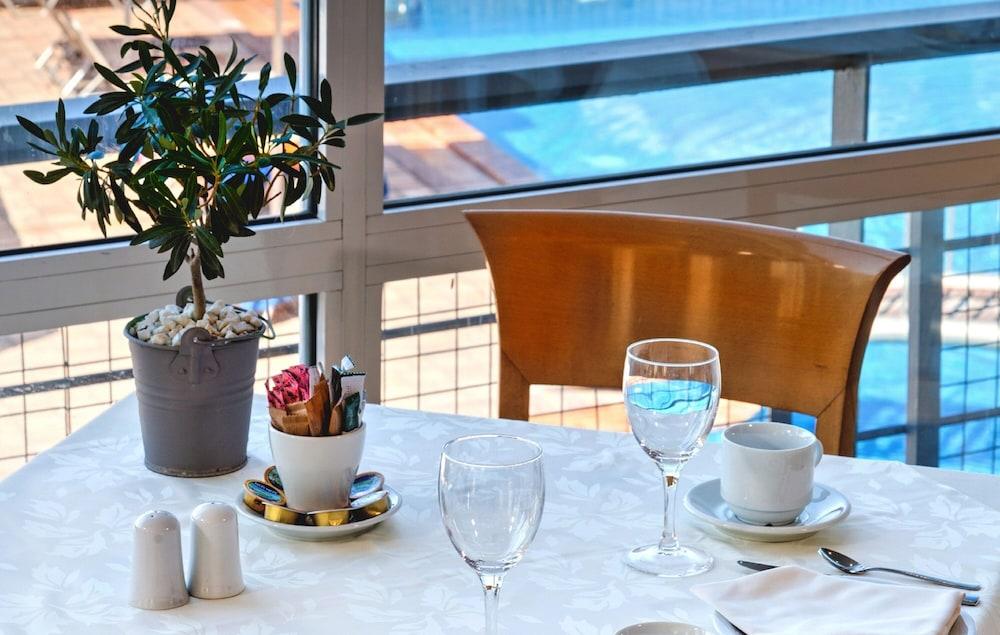 Divani Corfu Palace Hotel 4*