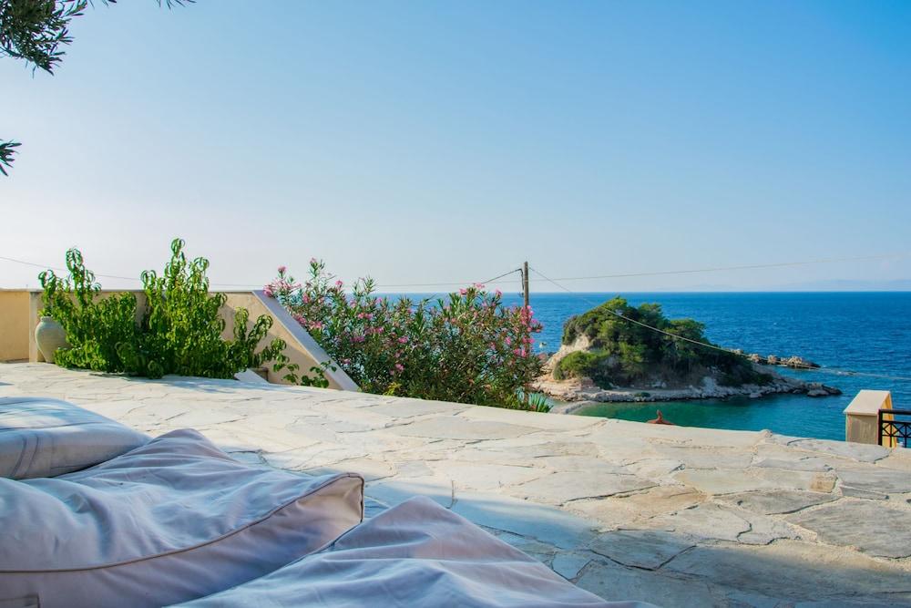 Sunrise Hotel