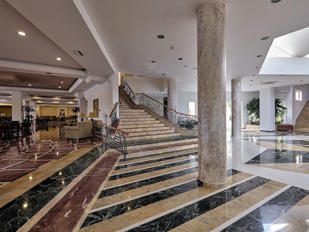 Pilot Resort 5*