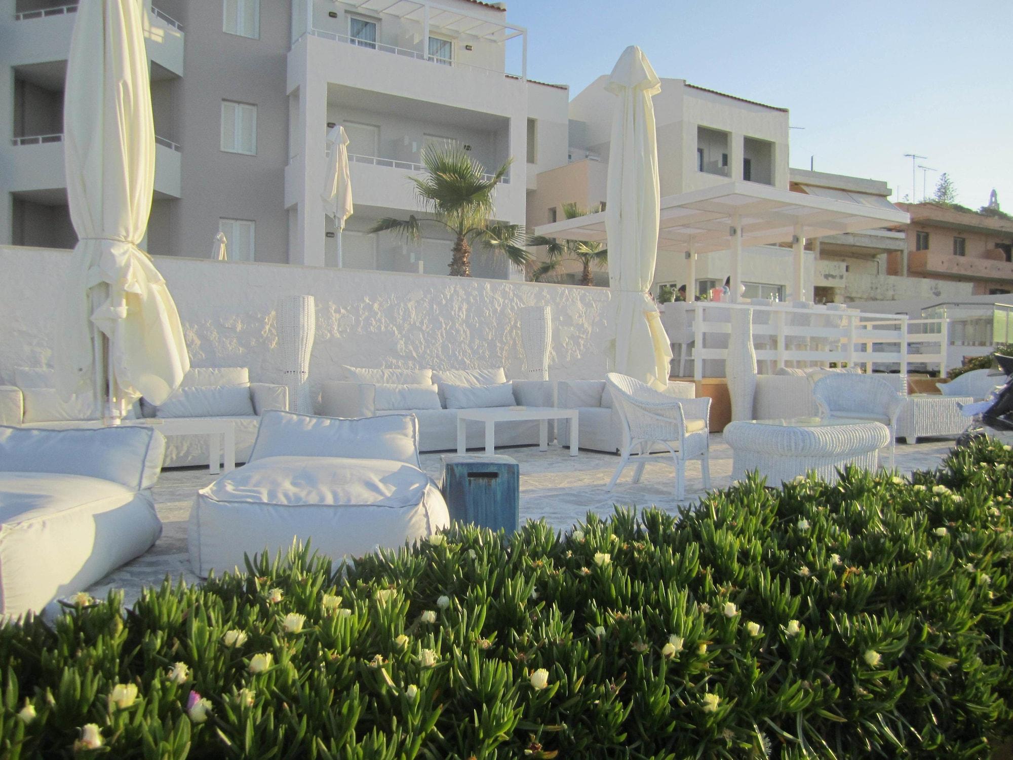 Petradi Lounge 4*