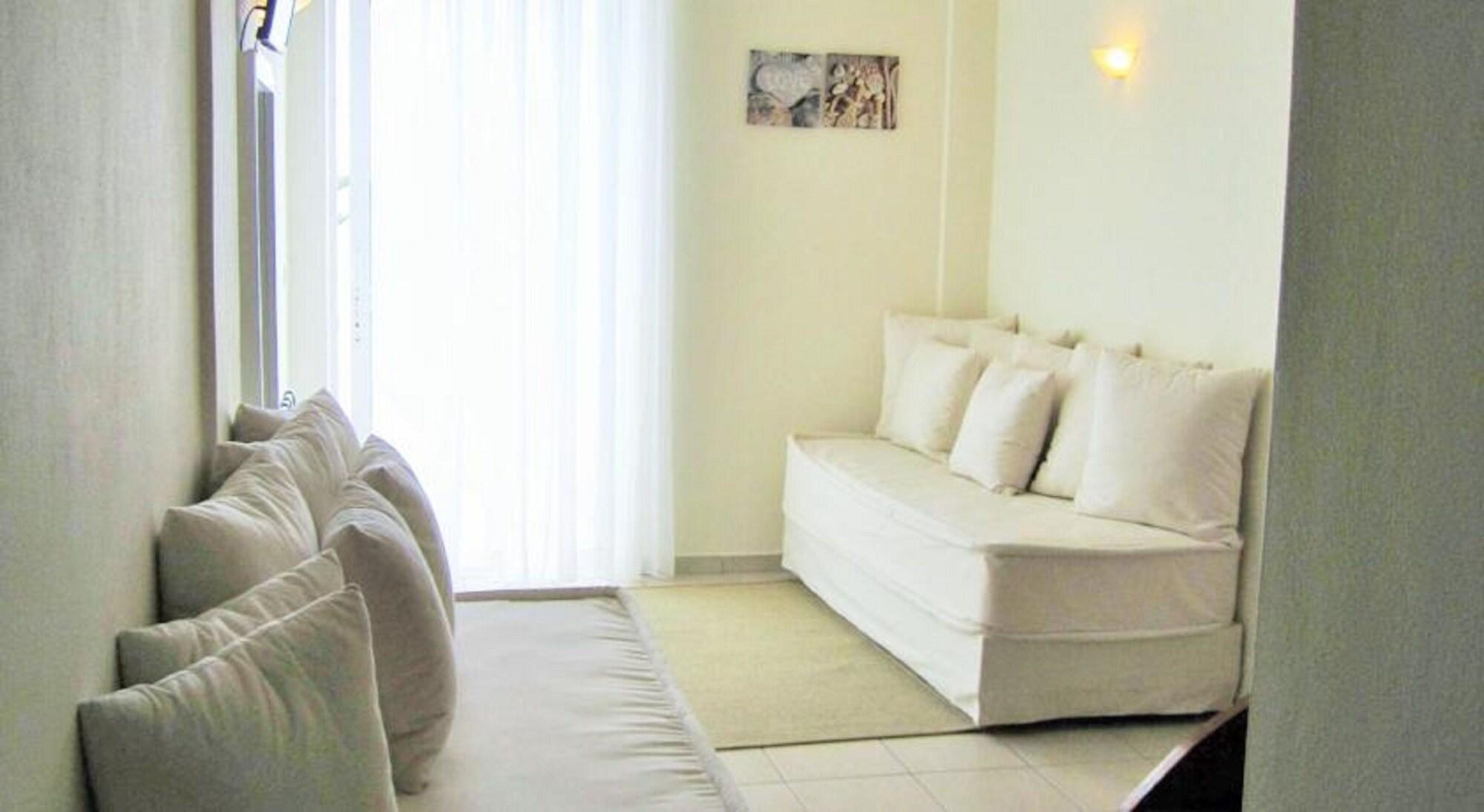 Petradi Lounge 4*