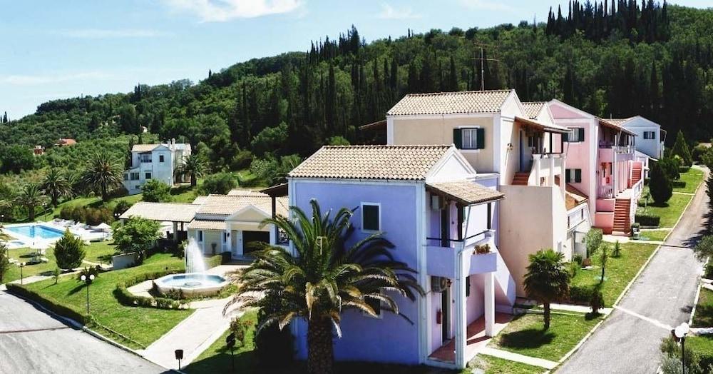 Hotel Rebecca's Village Karousades (Esperies)