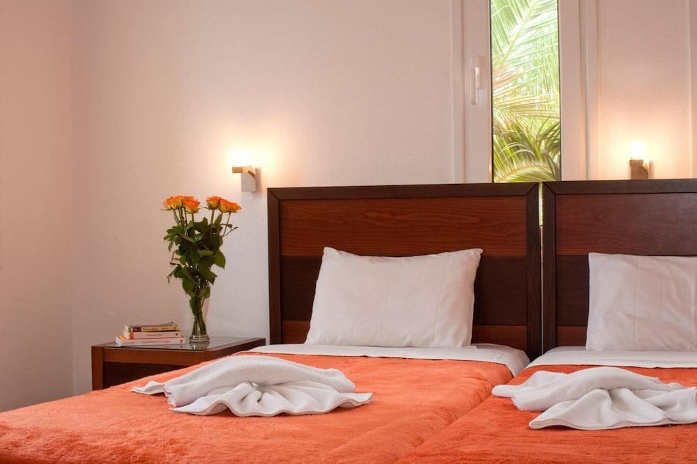 Aparthotel Nontas