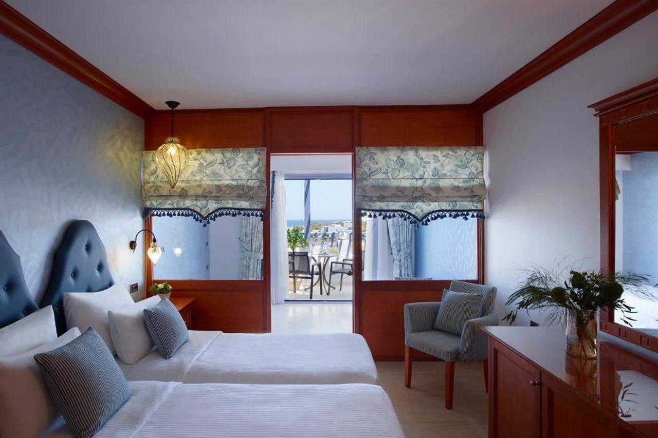 Serita Hersonissos (Crete)