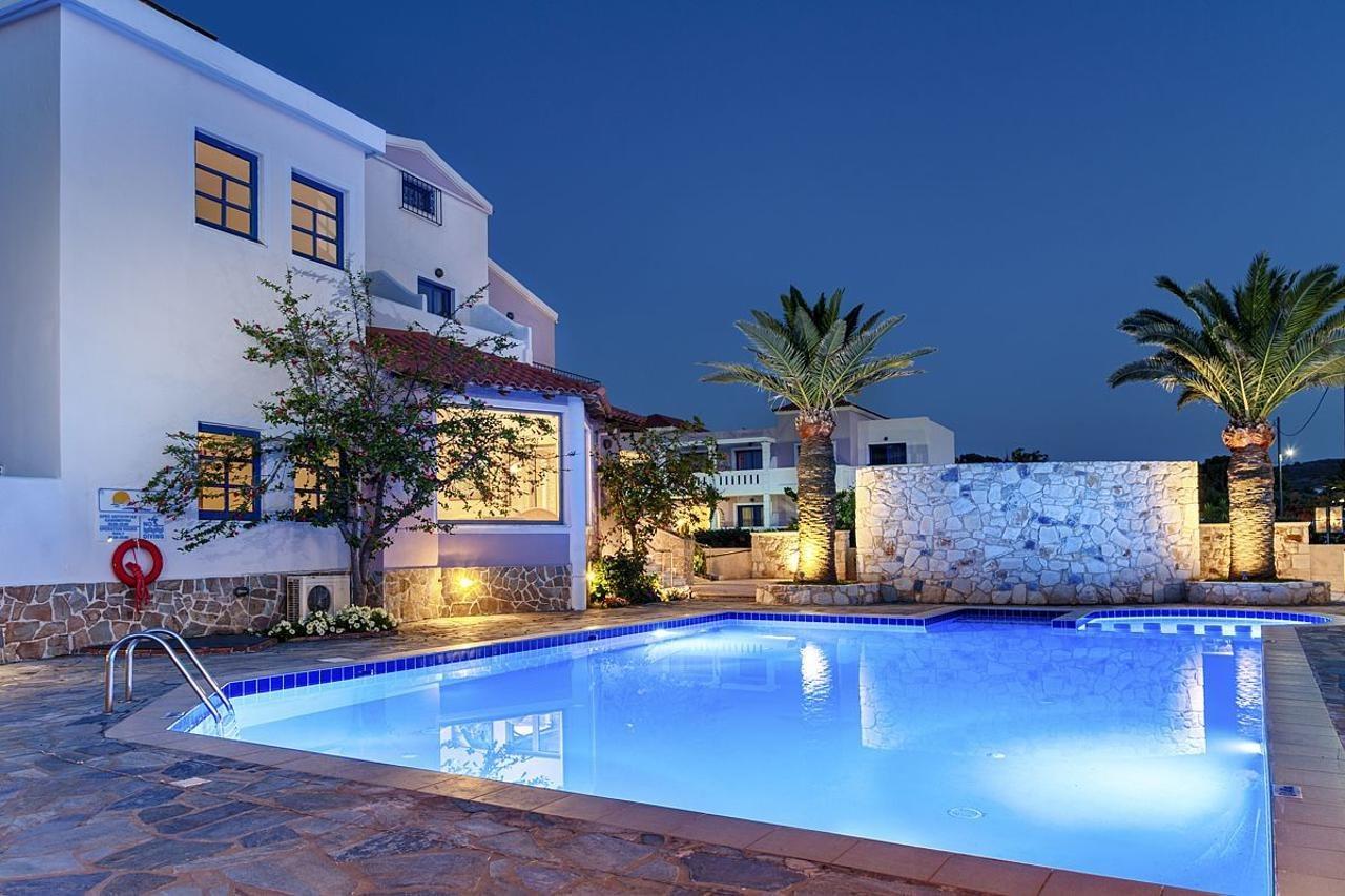 Adelais 2* Tavronitis (Crete)