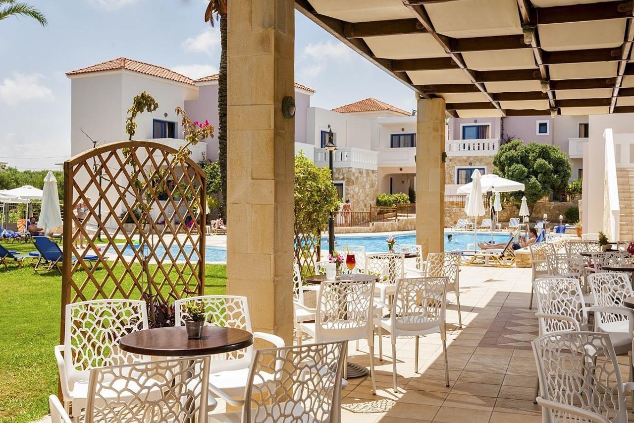 Hotel Adelais Tavronitis (Crete)