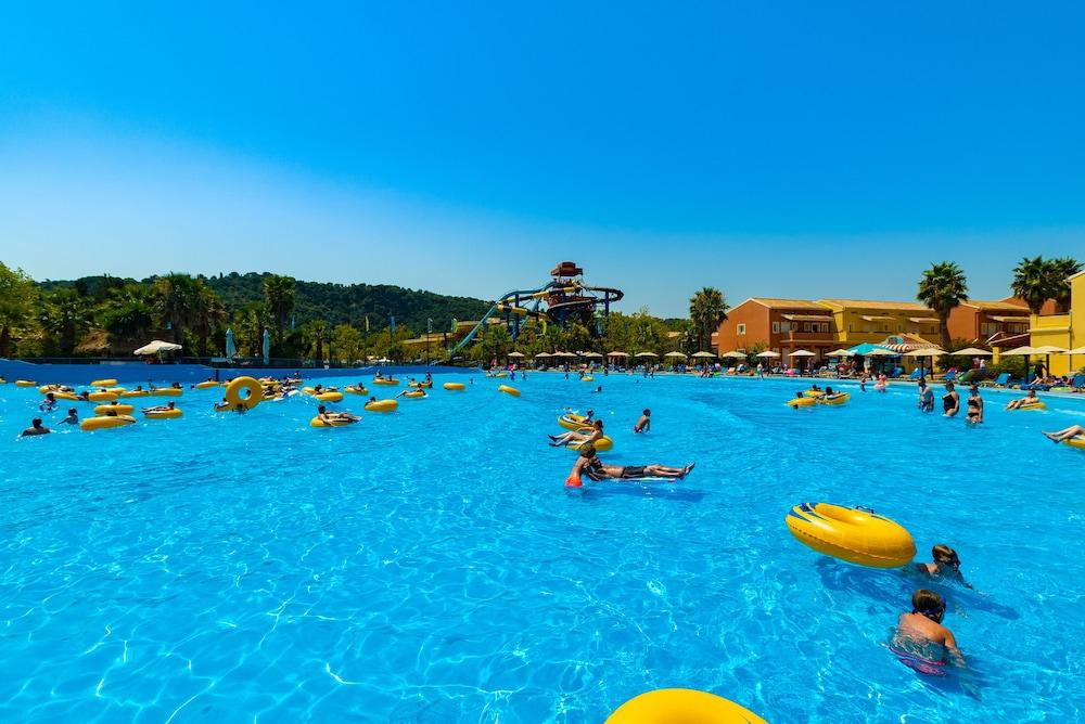Aqualand Resort 4*