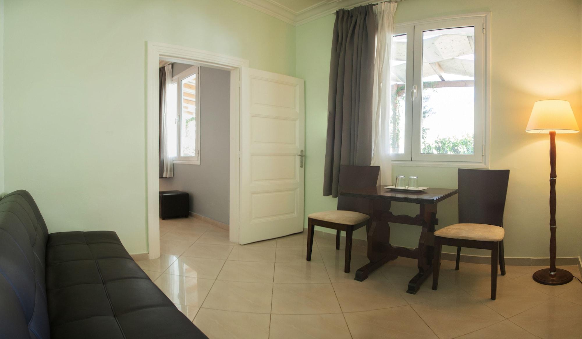 Kimon Hotel *
