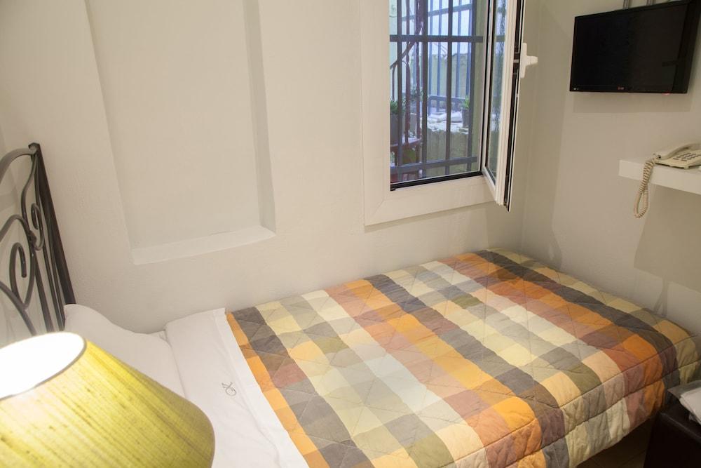 Hotel Kimon