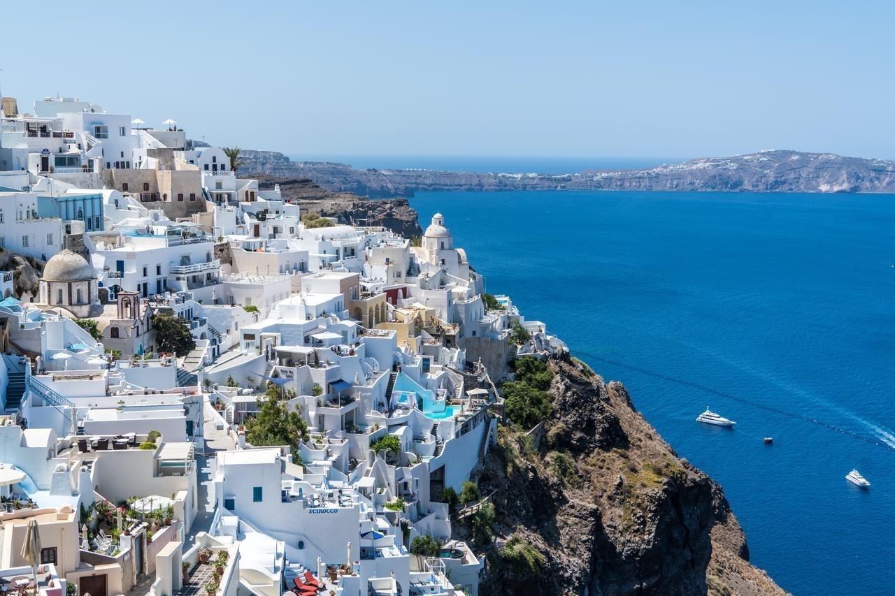 Orizontes Santorini Hotel