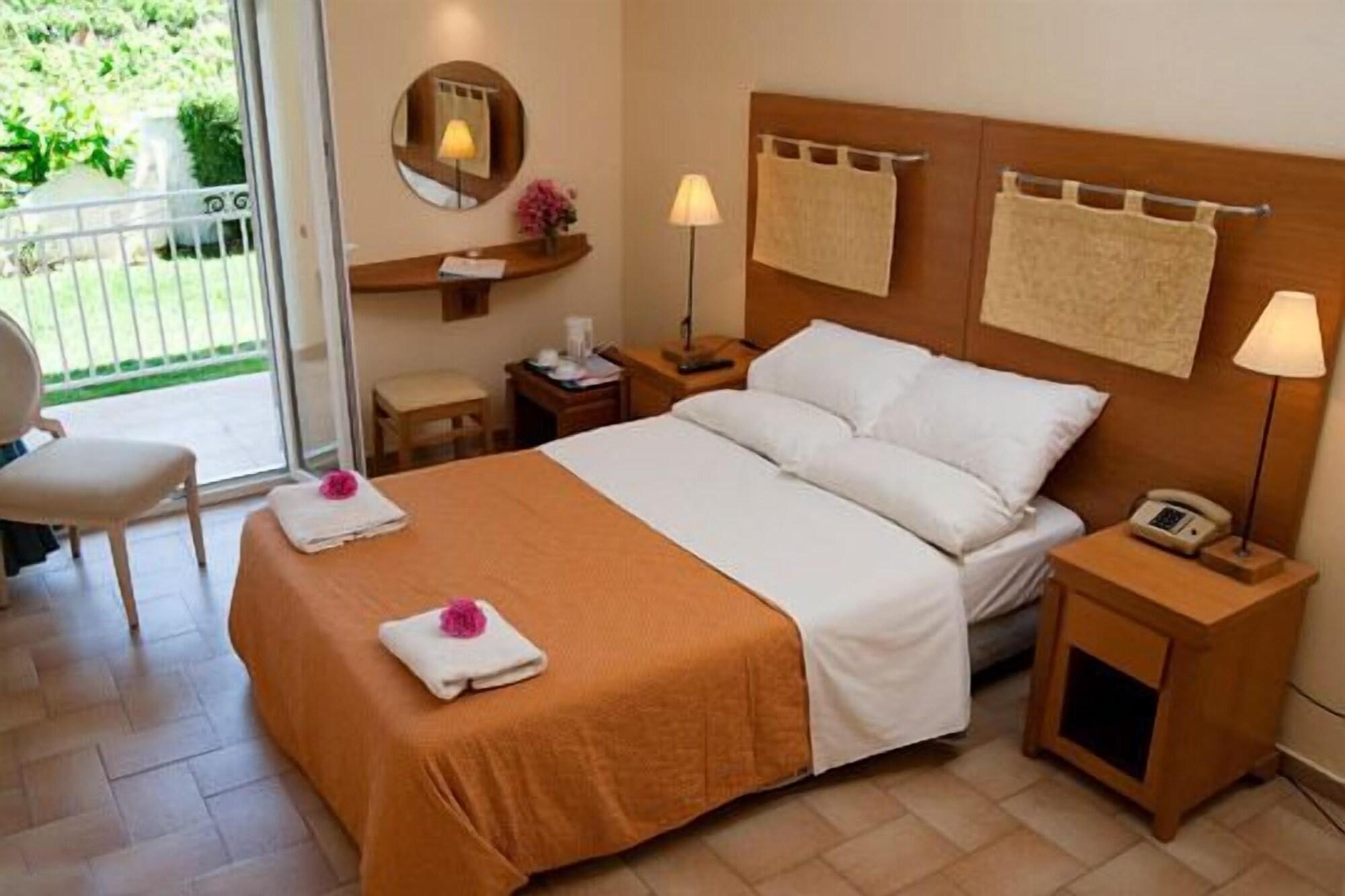 Coral Hotel