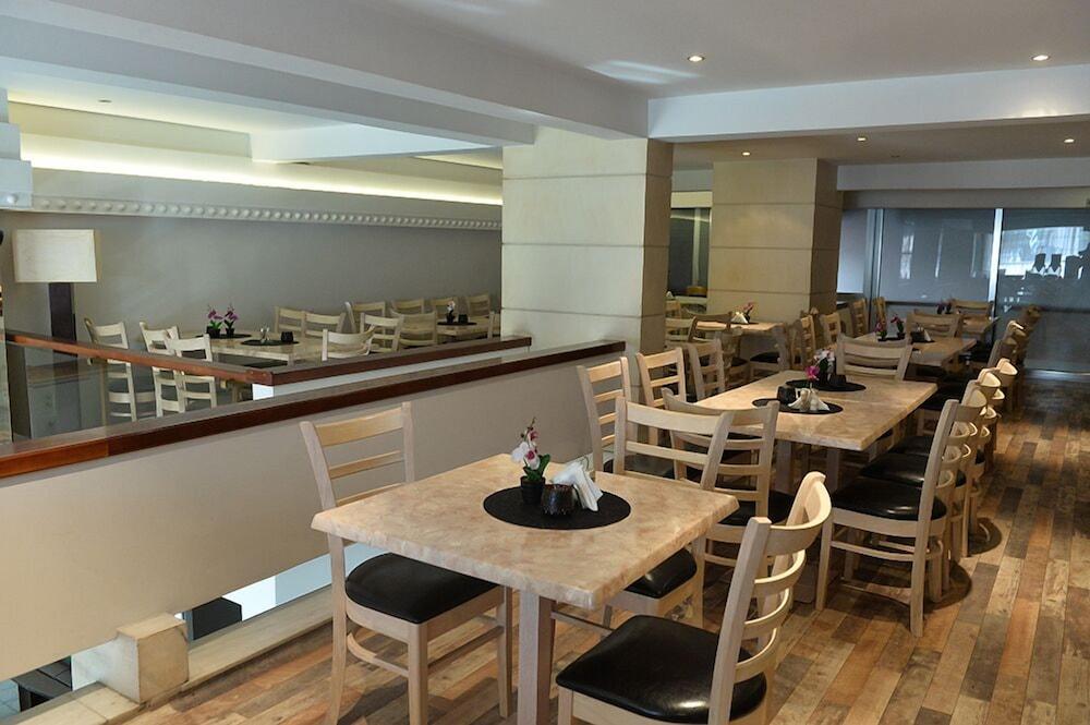 Hotel Ephira 3*