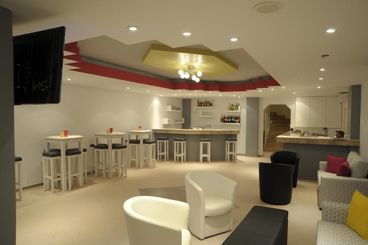 Evalia Apartment *