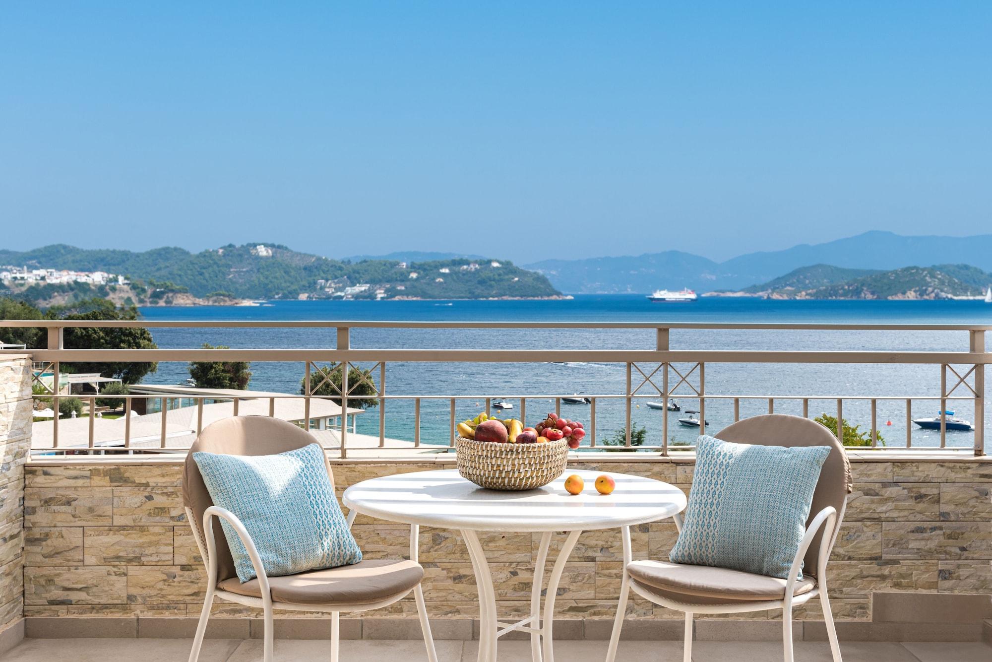 Hotel Kassandra Bay Resort, & Katsaros (Skiathos)