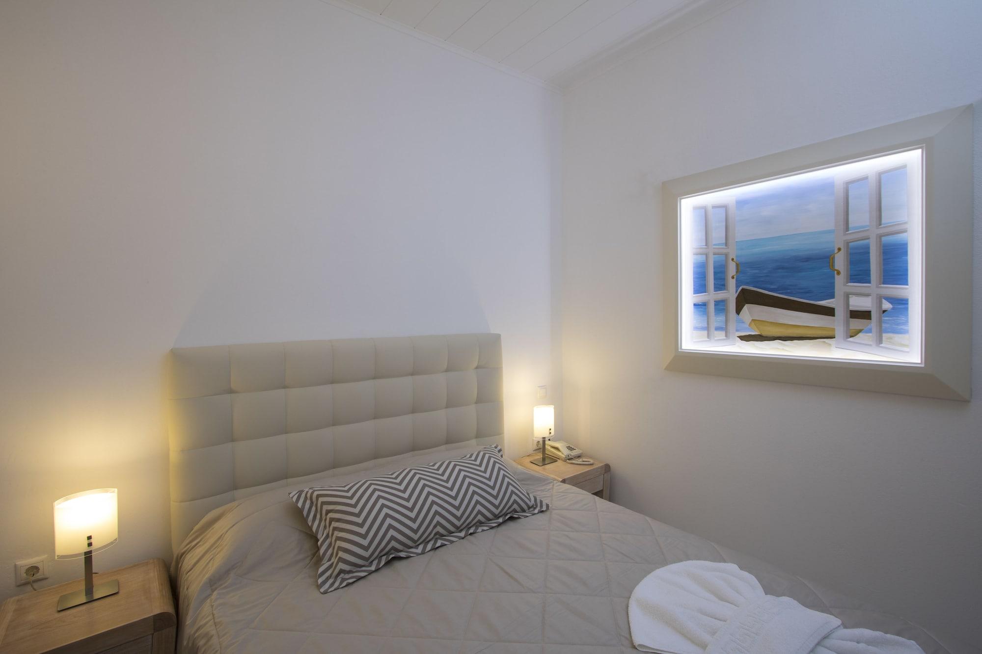 Aparthotel Erato 3*