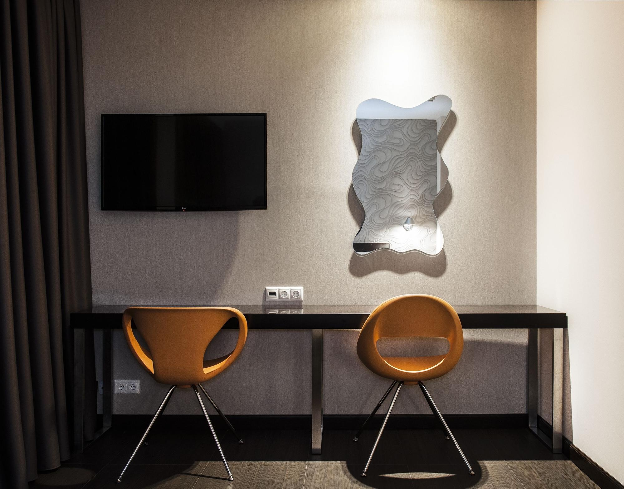 Amazon Hotel