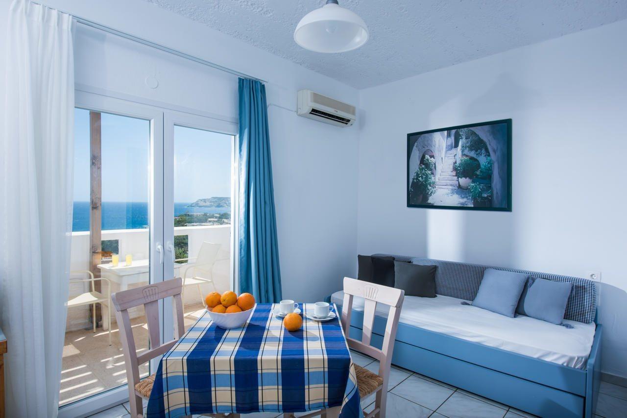 Thalia Apartment *