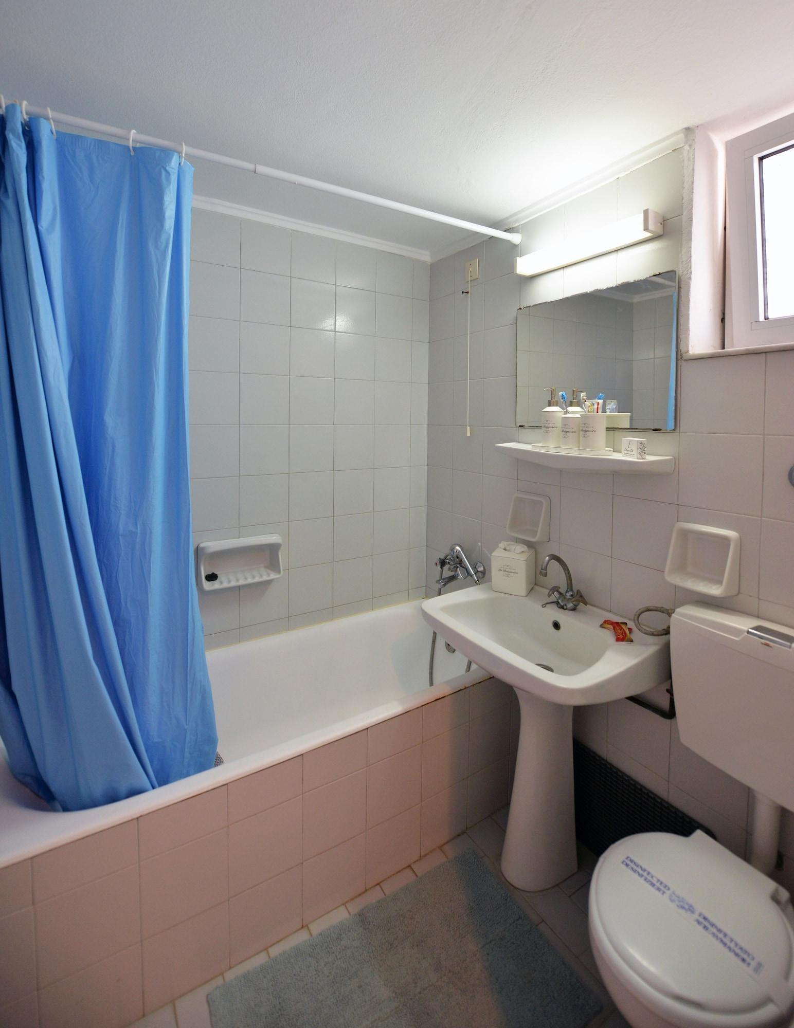 Anna Aparthotel