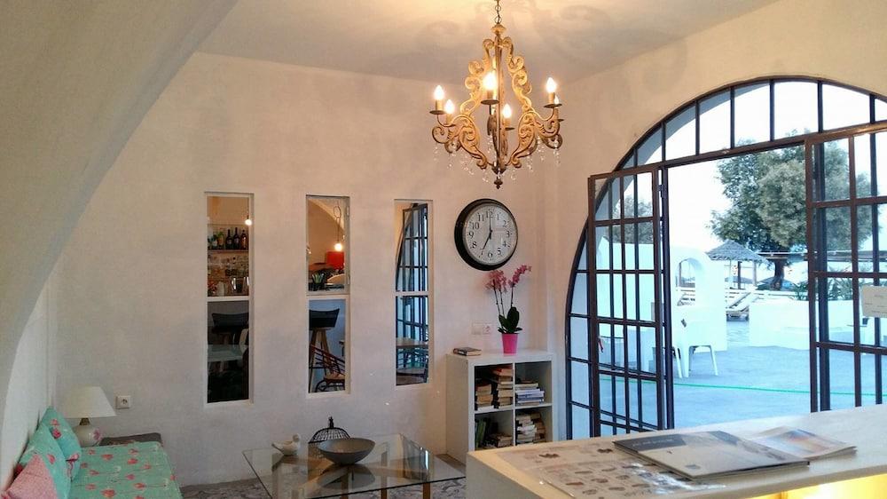 Elmarel Apartment *