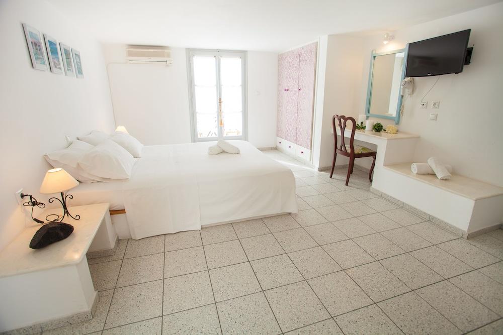 Elmarel * Kamari (Santorini)