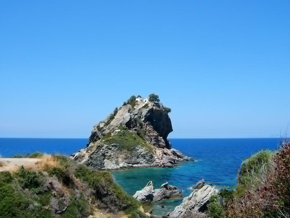Dionyssos Hotel 3*