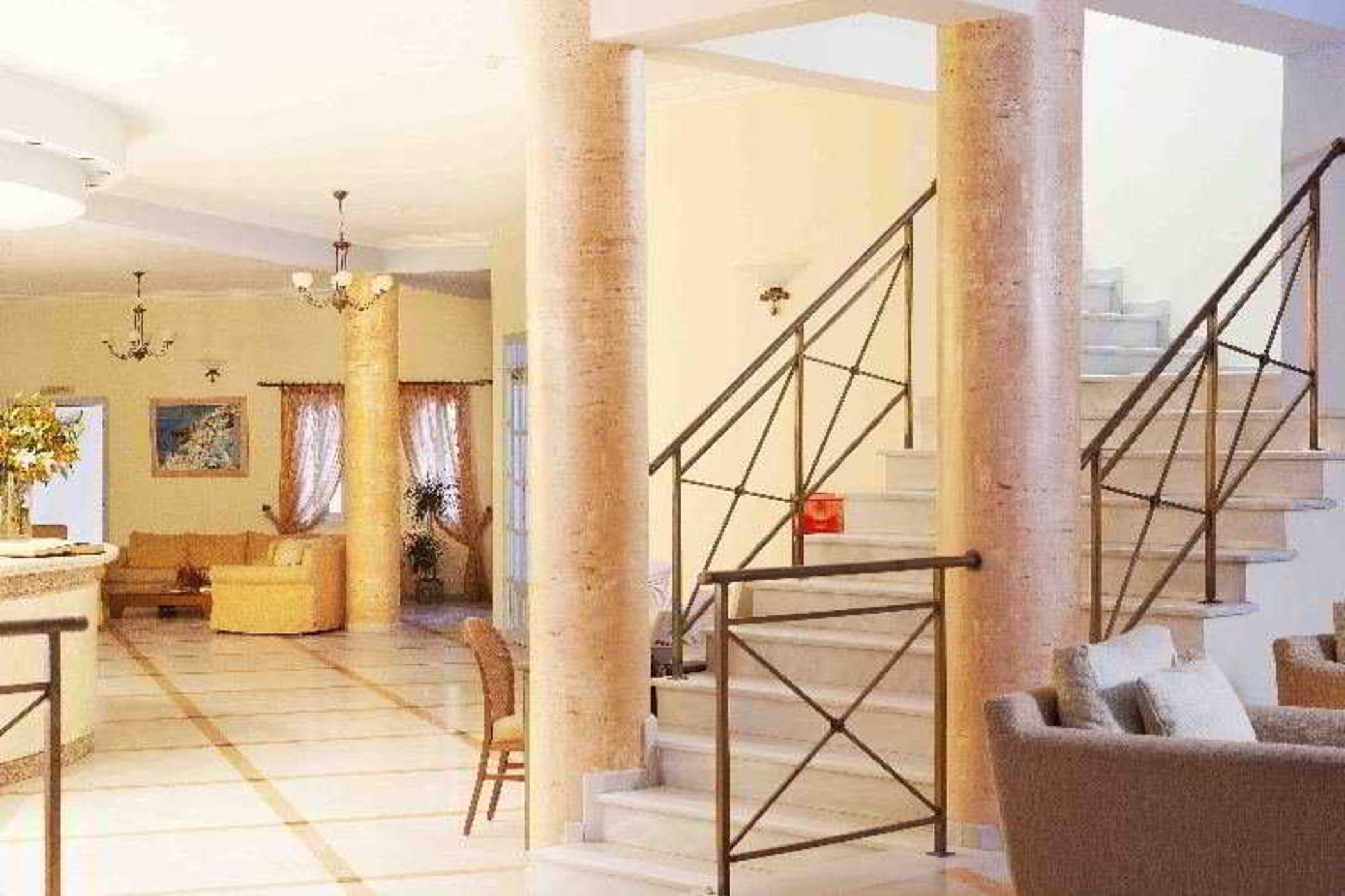Aegean Plaza 4* Kamari (Santorini)