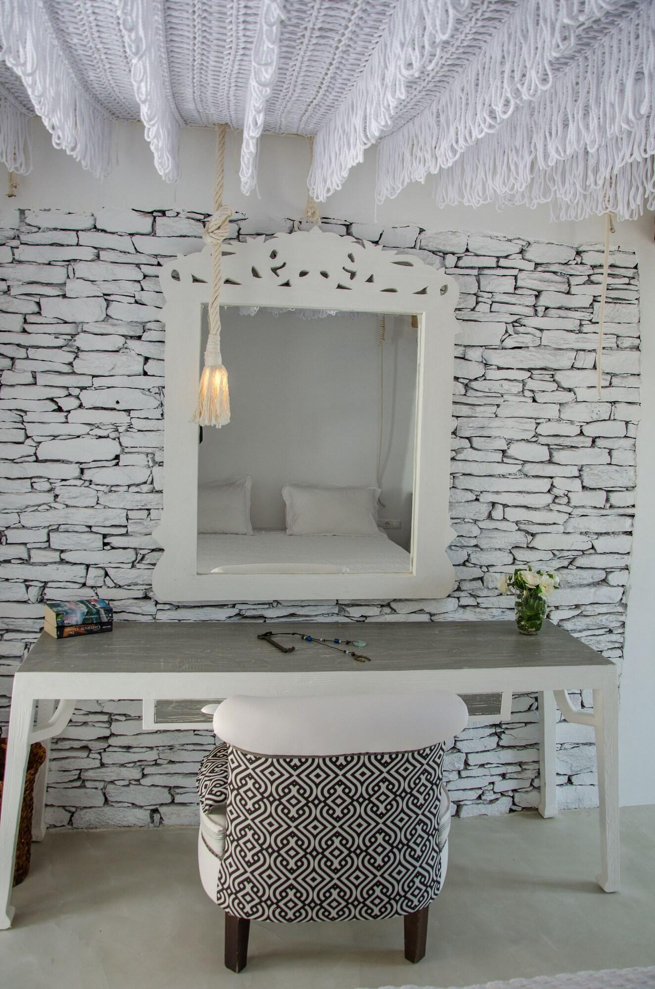 Levantes Ios Boutique Hotel 4*